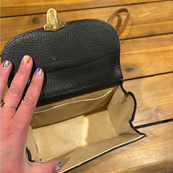 Small Vintage Dooney & Bourke Leather Crossbody Bag - Picture 10 of 10